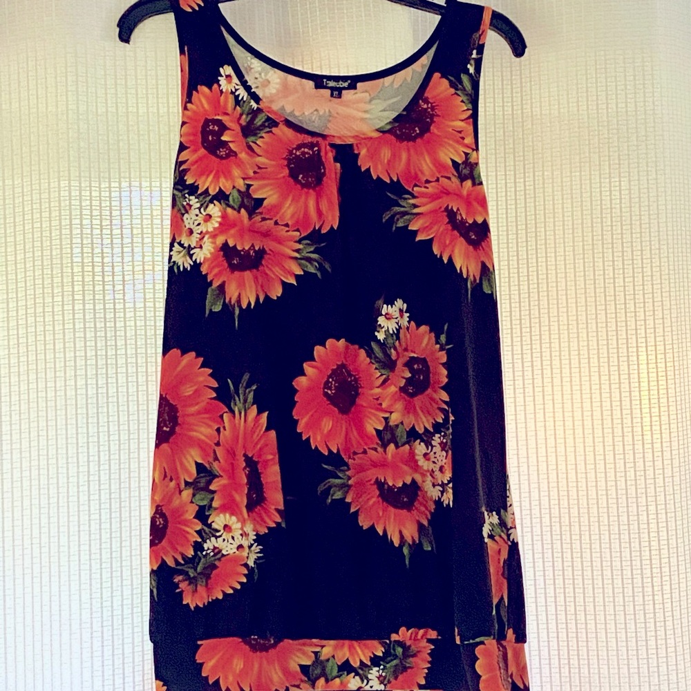 Women’s XL sunflower tank top
